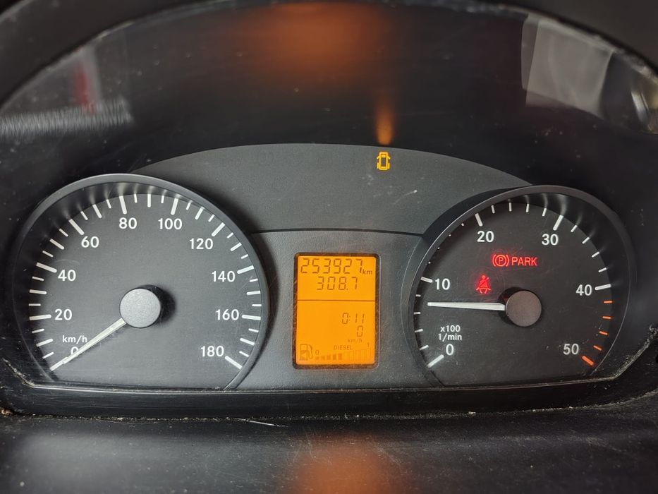 Mercedes Benz Sprinter