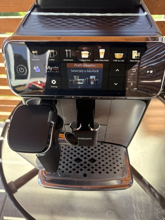 Espressor automat Philips EP5441/50 seria 5400