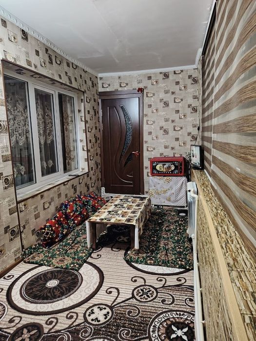 Assalomu alaykum shirin pasolkasidan kvartira sotiladi 1 chi etaj