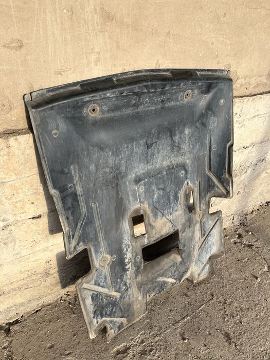 Продам защитка двигателя