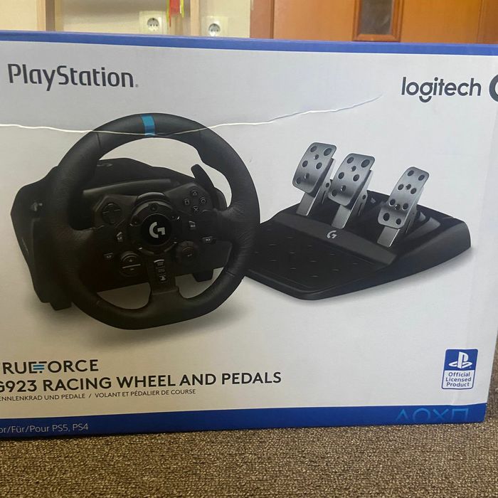 Игровой руль Logitech g923