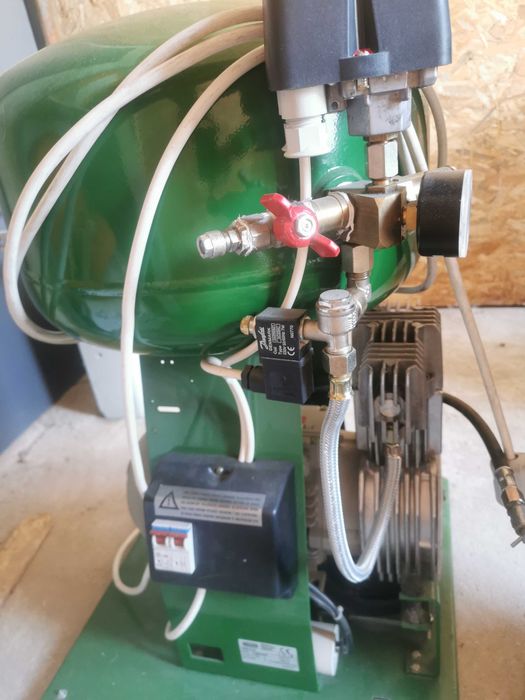 Vând compresor silențios