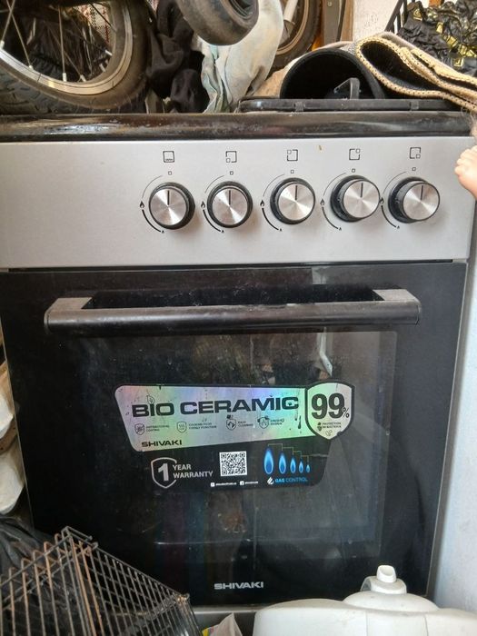 продам газовую плиту