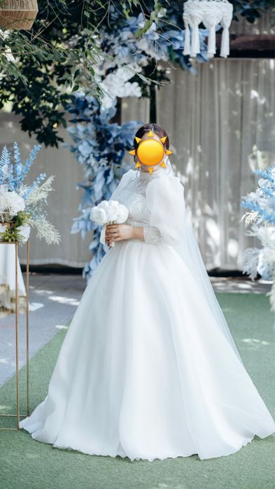 Свадебное платье