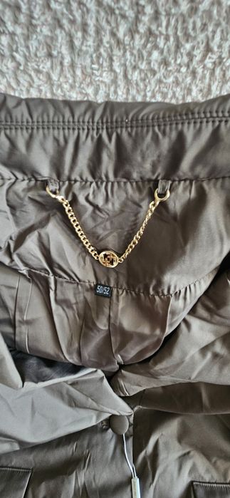 Продам женскую куртку