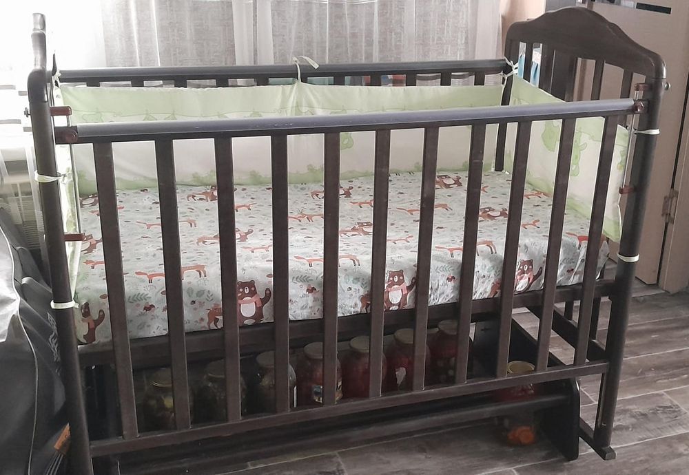 Детская кроватка