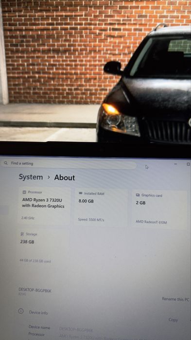 Laptop Lenovo IdeaPad ryzen 3 gen7