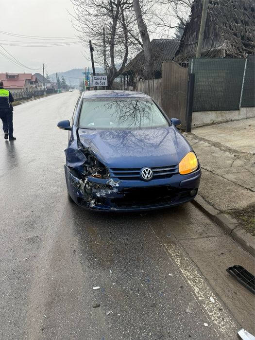 Vând/ Dezmembrez Golf 5 2.0 BKD