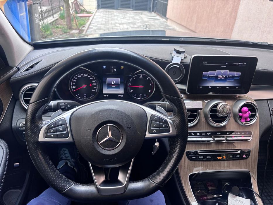 Mercedes-Benz C200