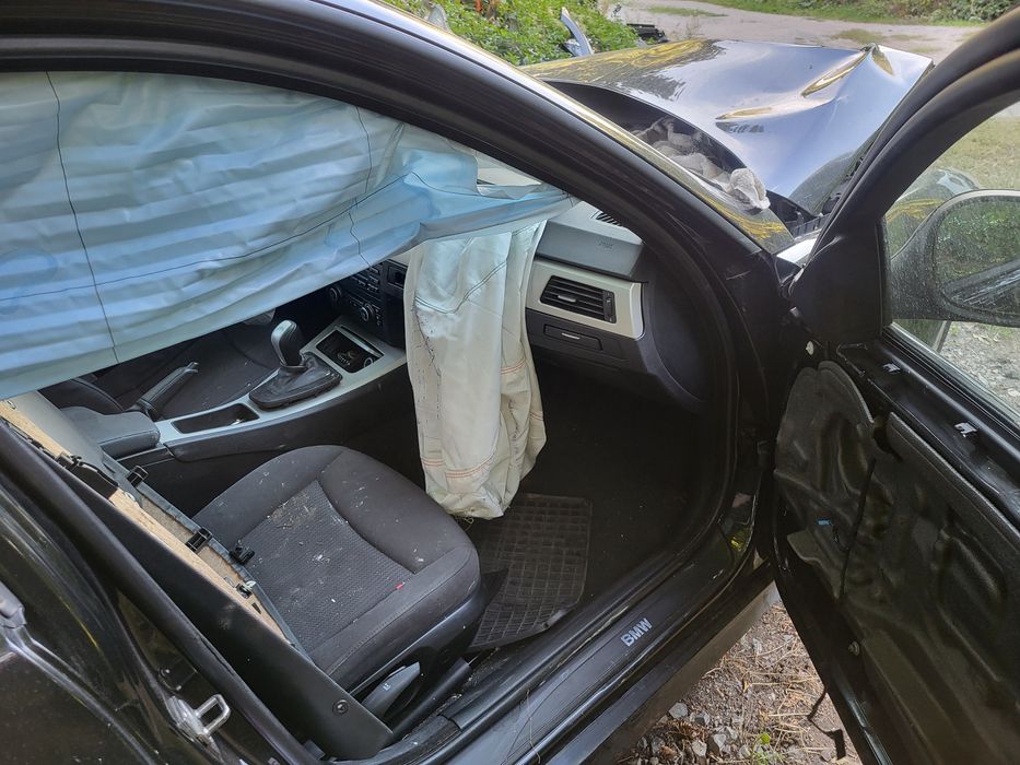 BMW E91 2008г 318d 143к.с на части