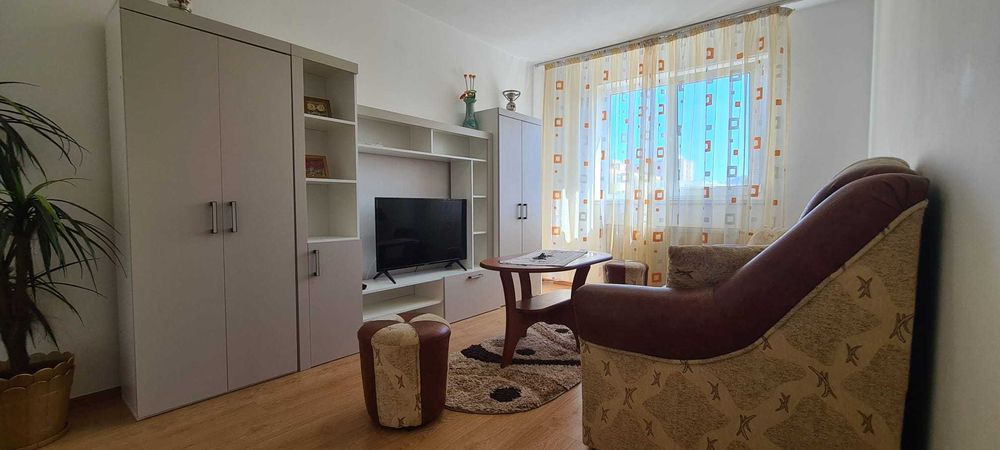 Apartament 3 camere de închiriat, decomandat, mobilat, utilat, Astra, zona Berzei