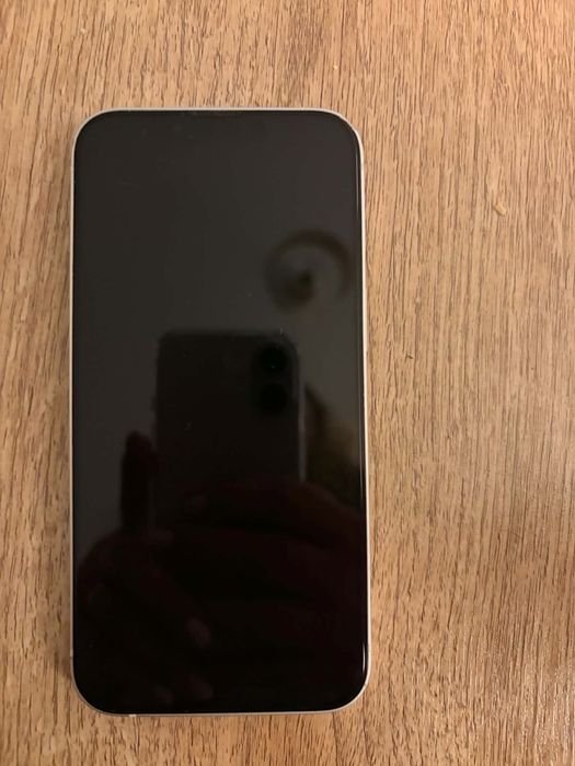 Vand iphone 13 alb 128gb