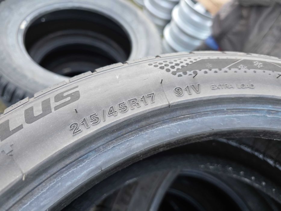 2бр Зимни гуми 215 45 17 - Aplus - DOT 2024 -