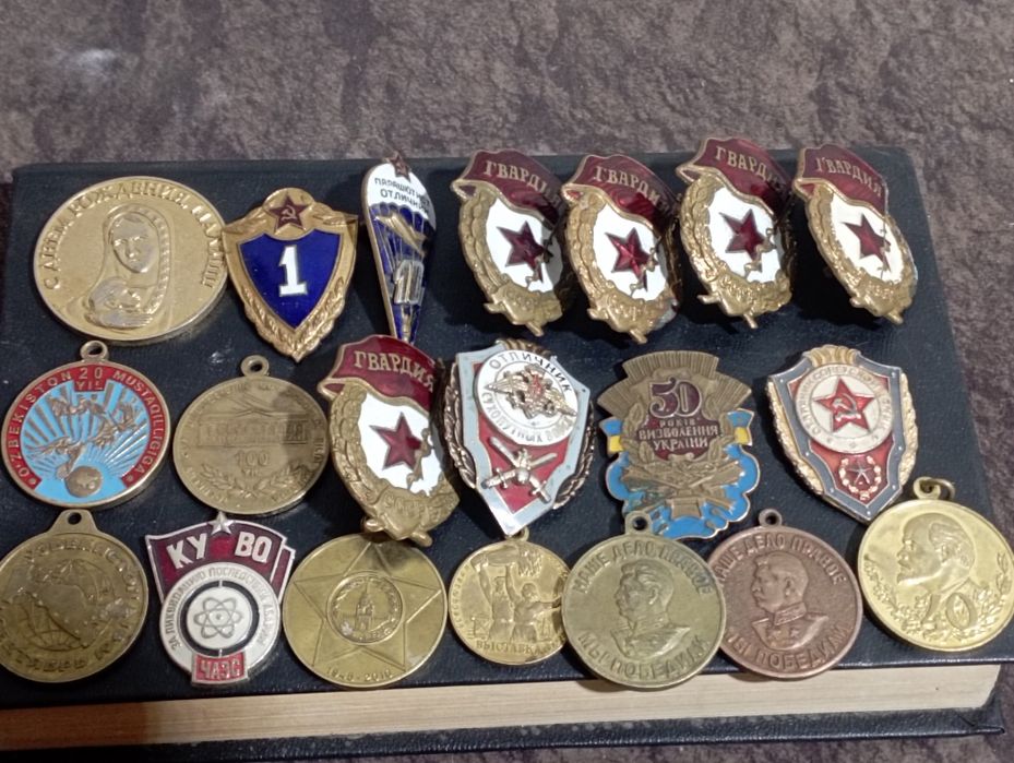 Tanga medal va zinachoklar hammasi optom sotiladi