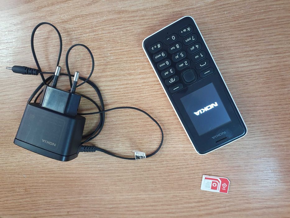 Nokia 108 cu lanterna incarcator functional taste butoane