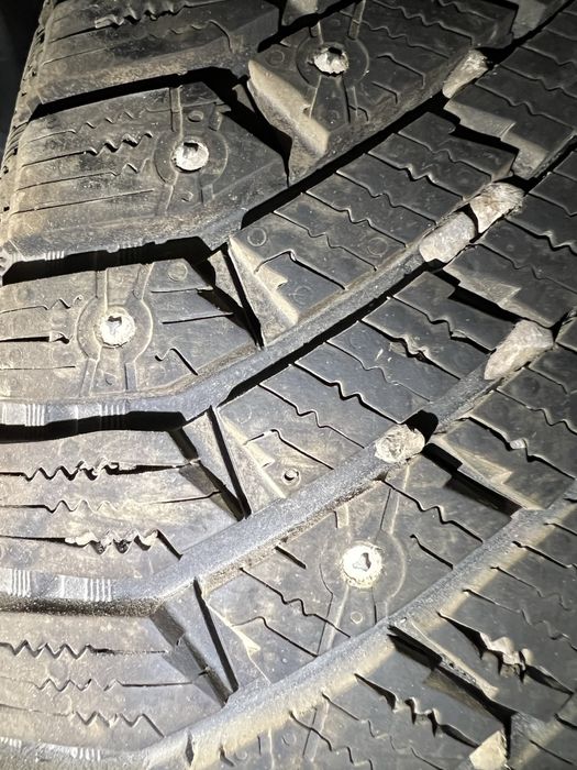 Продам диски с покрышками 235/55/R18