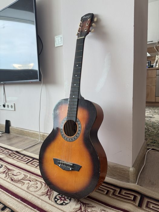 Продается гитара