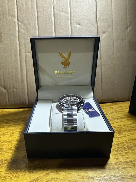 Механические часы playboy