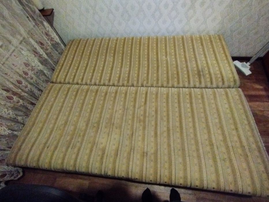 Продам 2-х ярусную кравать, + диван