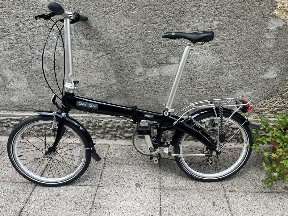 Pliabila Dahon Eco C7 cu 7 viteze pe foaie si DAHON MU cu 7 viteze interne in butuc , absolut noi. Pret Fix! Rog cititi anuntul
