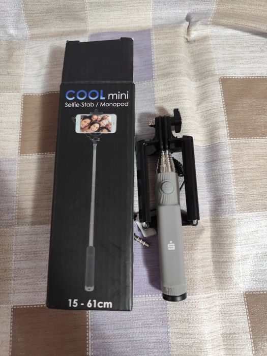 Селфи стик за телефони и фотоапарати