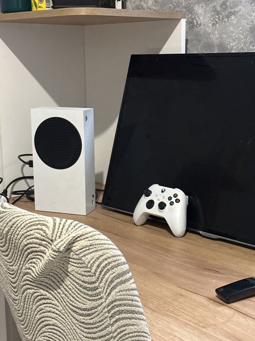 Xbox series s 512 gb ( с Играми )