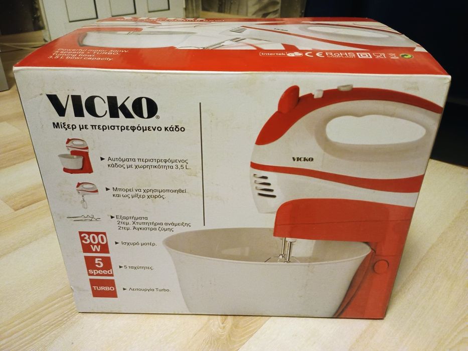 Миксер , чисто нов , с найлоните!