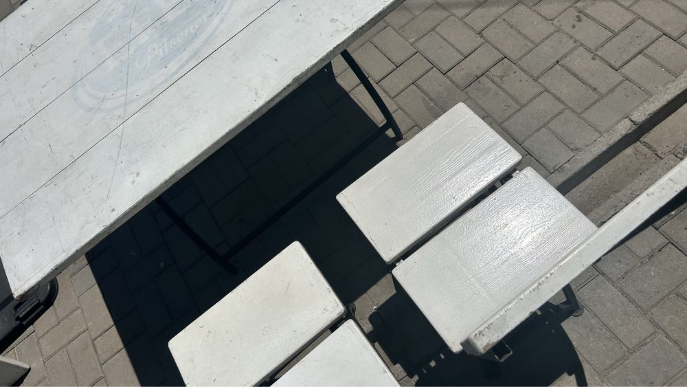 Стол и стулья складываемые