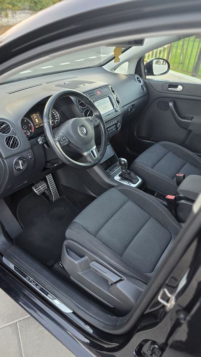 VOLKSWAGEN Golf 2012 — imagine 5