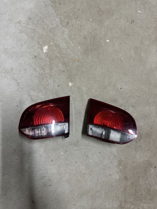 Stop stanga/ dreapta haion si aripa VW Golf 6 cod 5K0945095M