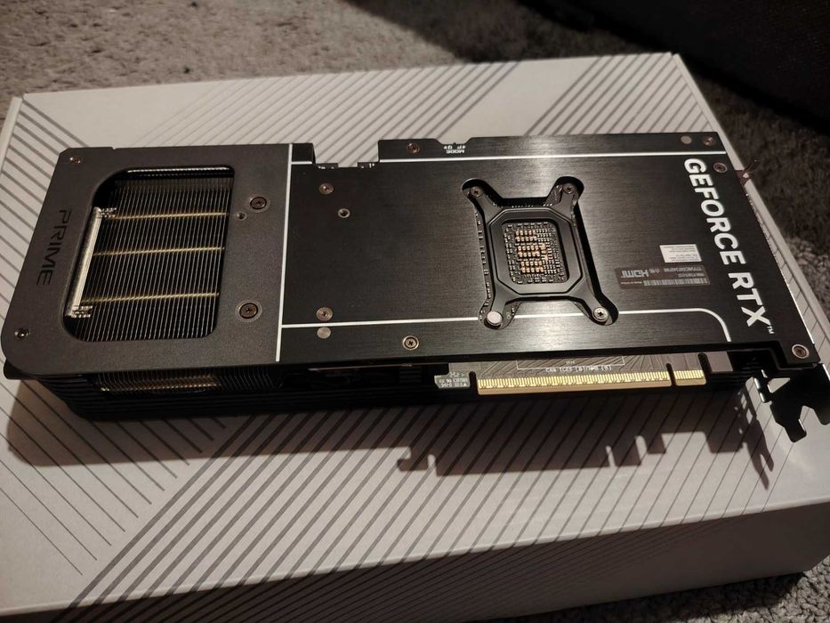 Видео Карта ASUS  RTX 5070 PRIME OC 12GB GDDR7 192bit