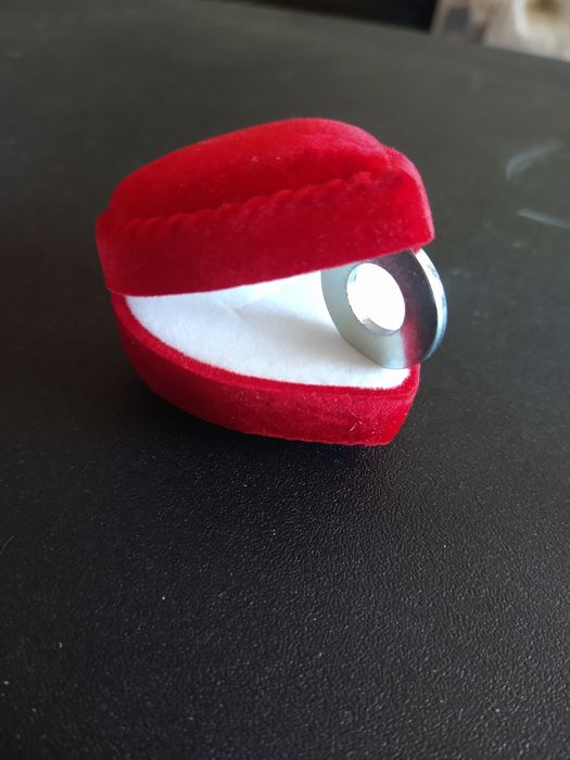 Кутийка за бижута