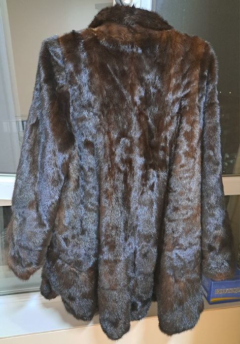 продам зимние вещи куртки, шубу