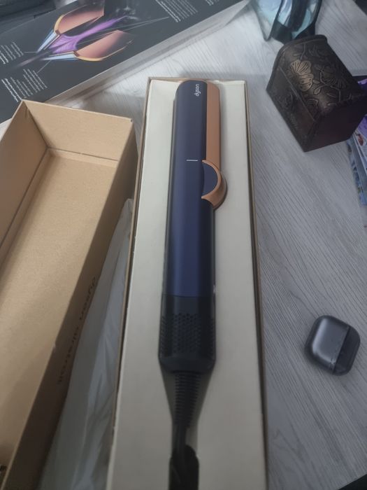 Фен утюжок Дайсон