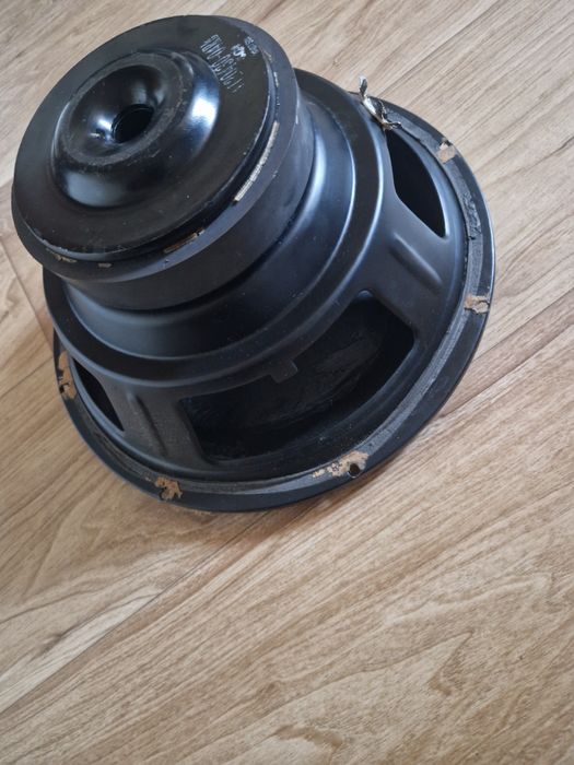 Subwoofer auto  .