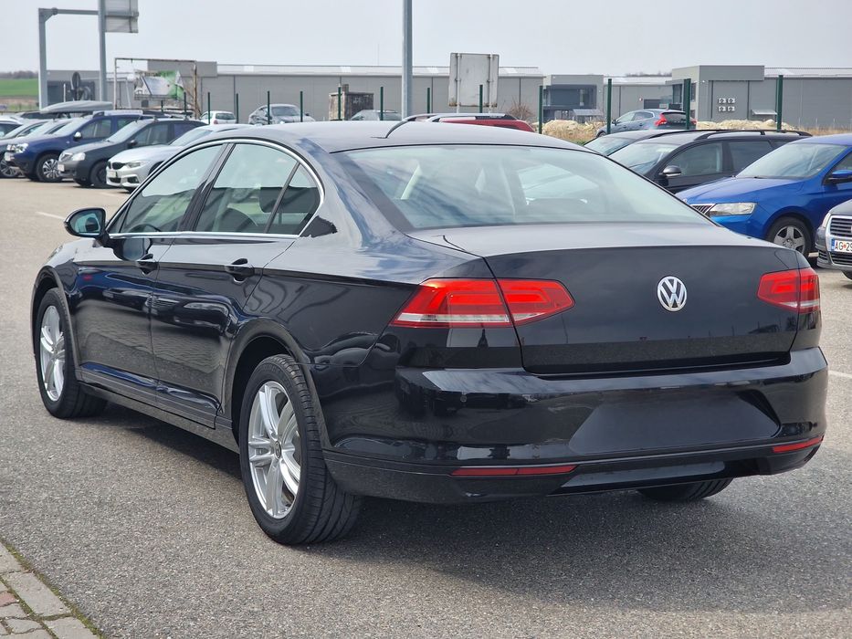 Vw Passat B8 Berlina / 2.0L -Distronic Acc - Matrix - Portbagaj Electric - Germania