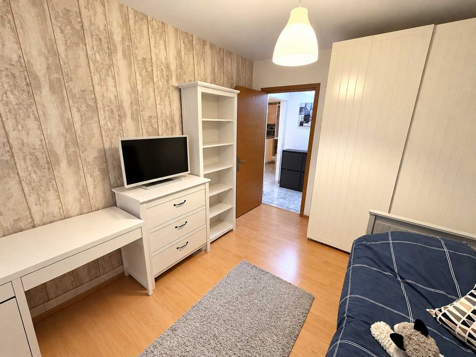 PROPRIETAR – Apartament 4 camere , 90 mp , 2 băi , complet mobilat și utilat , Cartier 9 Mai