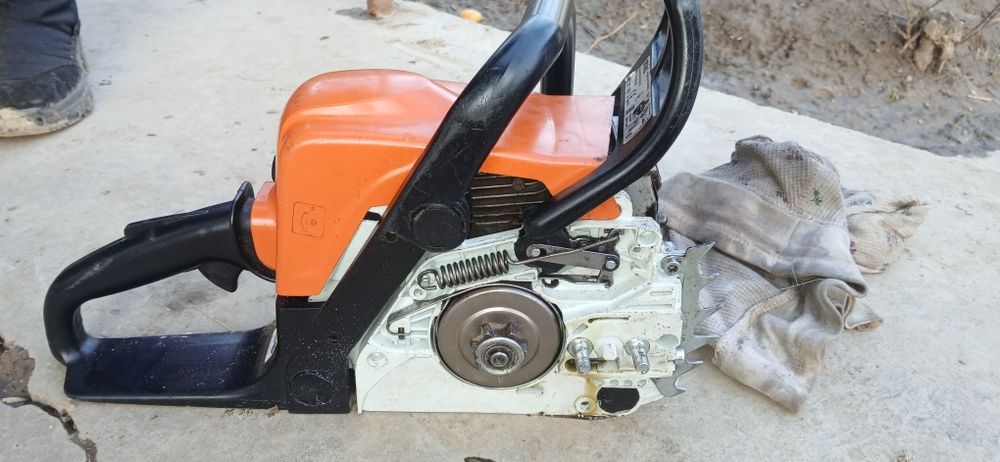 Vând Drujba Sthil  180 MS