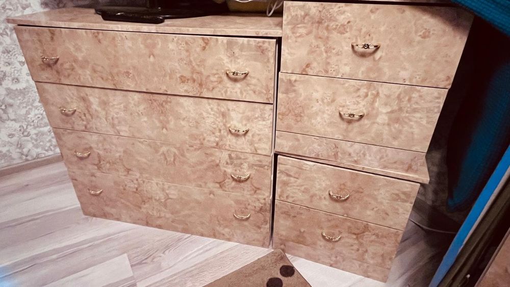 продам Камод+тумбы