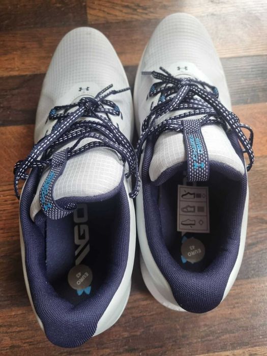 Чисто нови маратонки under armour!
