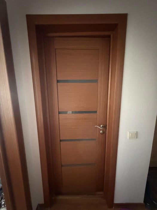 Продам двери в хоршем состояний