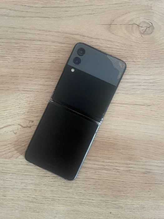 Samsung Z flip 3 black