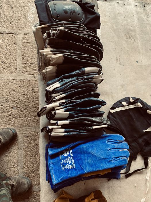 Перчатки резиновые, краги