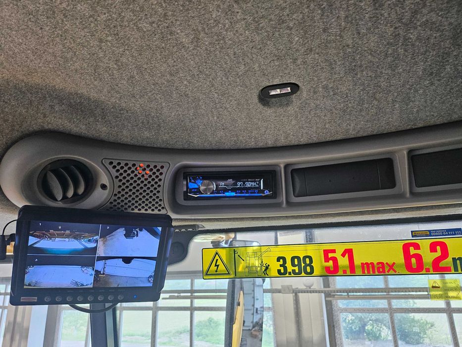 Combina agricola New Holland CR 9080