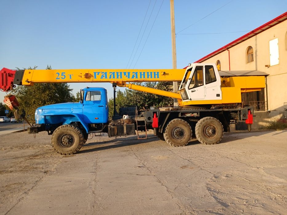 Продаётся. Автокран  Урал вездеход