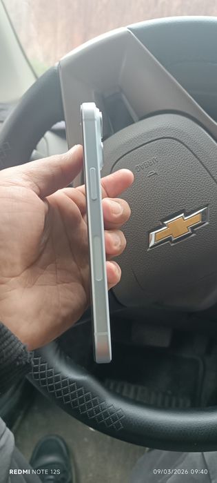 Iphone 15 128GB Sotiladi