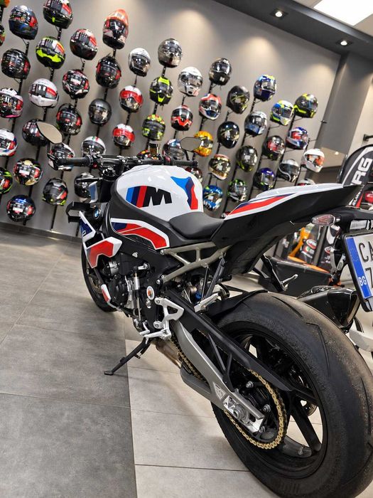 Пистов мотор BMW M1000R 2026