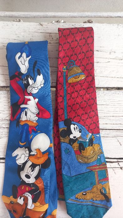 2 cravate Disney