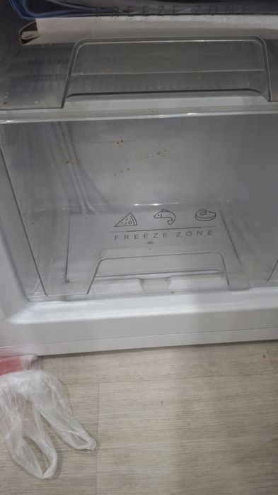 Продам морозильник компактный