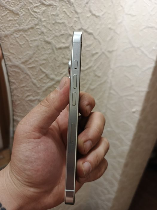 iPhone 16 pro 256g
